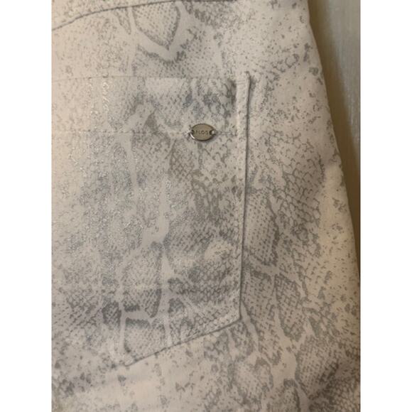 NWOT Bevy Flog Shely High Rise Drawstring Pants White Python Snake Print 27 - Picture 3 of 8